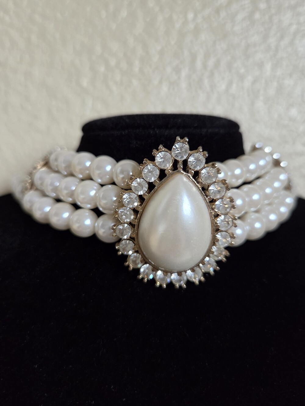vintage 3 strand faux pearl choker necklace teardrop rhinestone center bridal